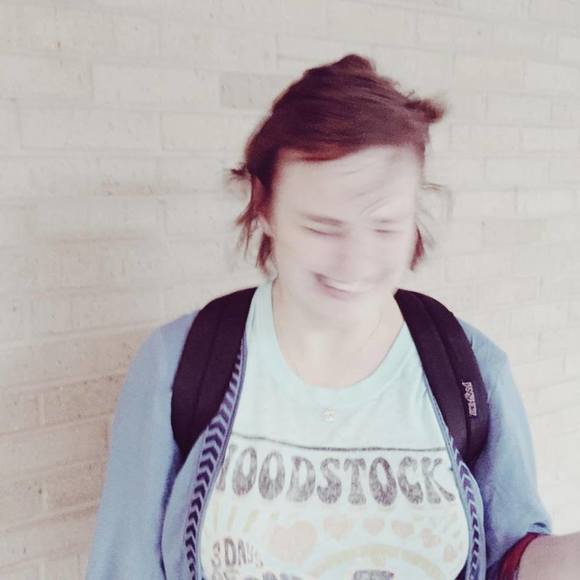 Meet your Posher, Kendall - Picture 1 of 1